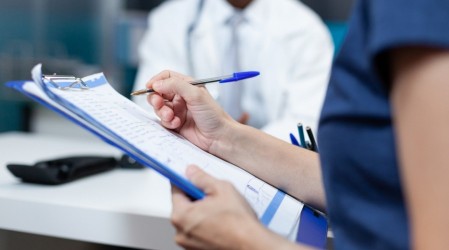 Bonos Fonasa: Te explicamos cómo se compran y cómo consultar sus valores