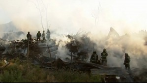 Gran incendio afectó a Campamento Dignidad en La Florida: Vecinos acusan que lanzaron bomba molotov