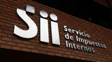 ¿Qué pasará con los tesoreros de curso? Así fiscalizará el SII si recibes más de 50 transferencias al mes