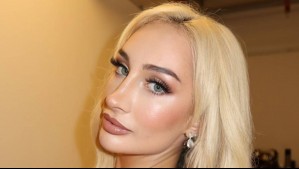 Fran Maira cautiva con un traje blanco: Transparencia de corsé con pedrería y falda sirena