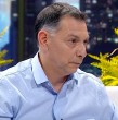 El exchico reality no habría pagado un cargamento de zapatillas y polerones.