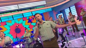 Con clásicos de la cumbia chilena: Small Band de Carabineros enciende Mucho Gusto en la previa de Año Nuevo