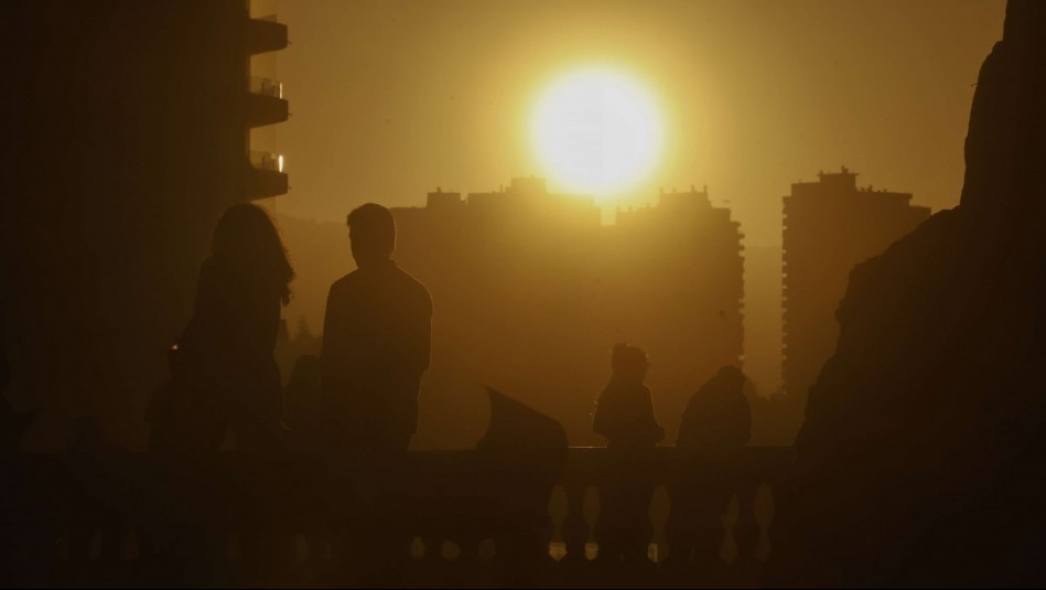 Ola de calor nocturna en Santiago: Estas son las altas temperaturas que se esperan en las próximas noches