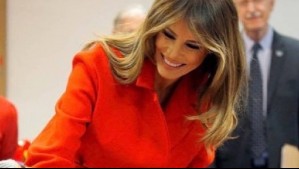 Con sombrero y falda tubo: El comentado outfit de Melania Trump para la toma de posesión