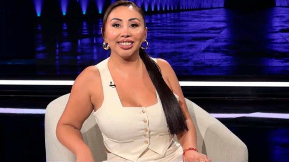 Explicó la mística inspiración: Naya Fácil se lució con atrevido look en los Copihue de Oro 2025