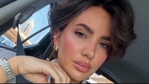 En un vestido blanco y negro creció la elegancia de Aylén Milla en Dubái: Este es el precio de su outfit