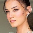 Después de varios meses un poco inactiva en redes, la actriz Pinar Deniz reapareció con 8 meses de embarazo en una foto junto a su esposo Kaan Yildirim.