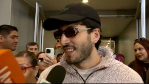 ¡Ya está en Chile!: Sebastián Yatra llegó al aeropuerto con todo listo para su presentación en Viña 2025