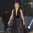 Marianne Schmidt brilló en la Gala de Viña del Mar con un vestido negro, el mismo que regalará este domingo durante la emisión del matinal Con Gusto a Viña.