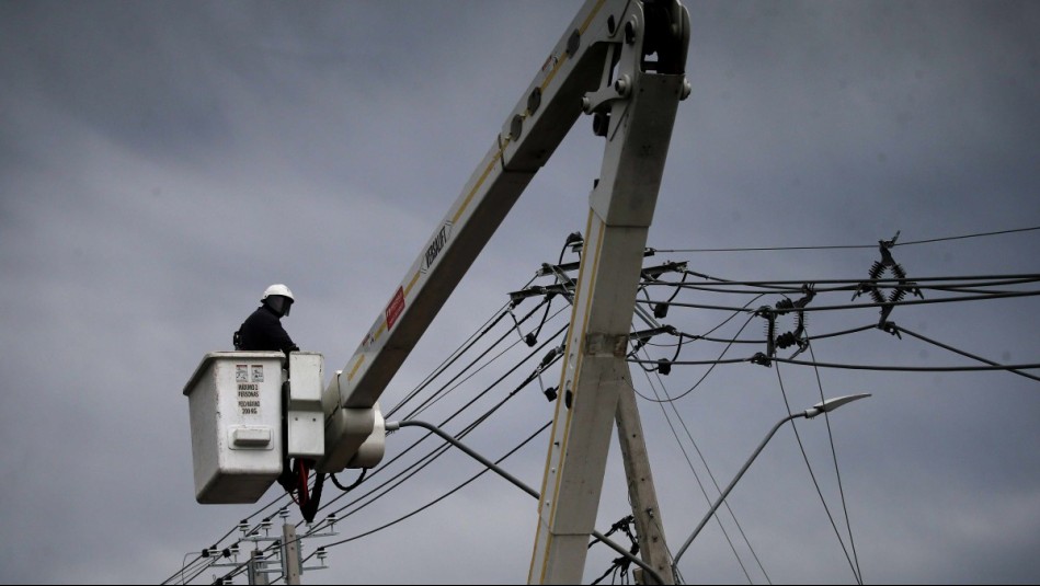 Reportan masivo corte de luz en diferentes regiones del país