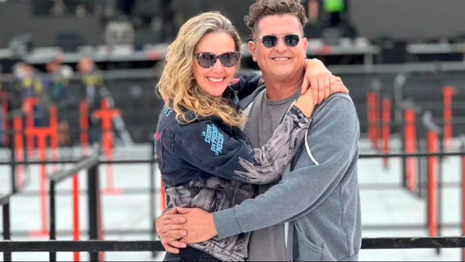 Lo acompaña en su paso por Viña 2025: ¿Quién es Claudia Elena Vásquez, la esposa de Carlos Vives?