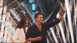 Carlos Vives es premiado con las Gaviotas de Plata y de Oro en el Festival de Viña 2025