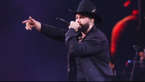 Recordó a Camilo: Así fue la interpretación de 'Una vida pasada' de Carín León en el Festival de Viña 2025