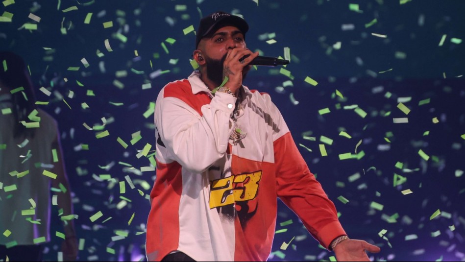 'Agradecido con el amor y respeto': El especial mensaje que Eladio Carrión dedicó a Chile tras su show en Viña