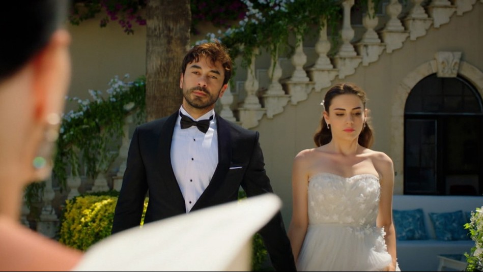 Avance extendido de Corazón Herido: Ferit llegará con Ayse a su boda con Hande