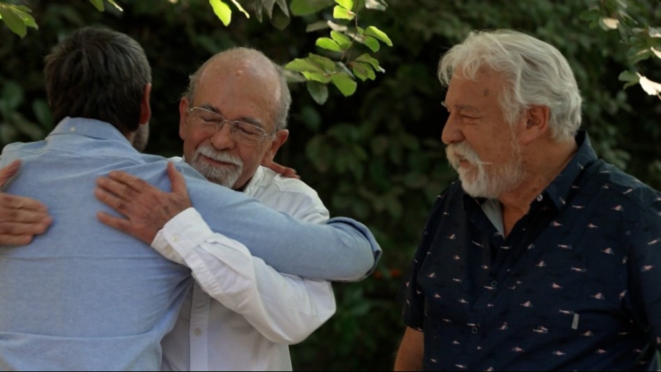 Iván Arenas y profesor Maza serán los invitados al nuevo capítulo de Te Invito