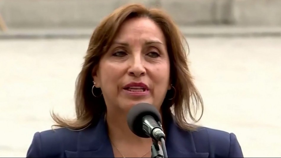 'A estos malditos asesinos...': Presidenta de Perú afirma que evalúa la 'pena de muerte' tras ola de violencia