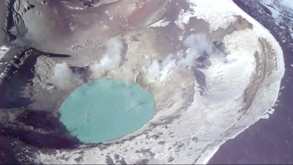 Ante aumento de actividad sísmica: ¿Qué tan peligroso es el volcán Tupungatito para la Región Metropolitana?