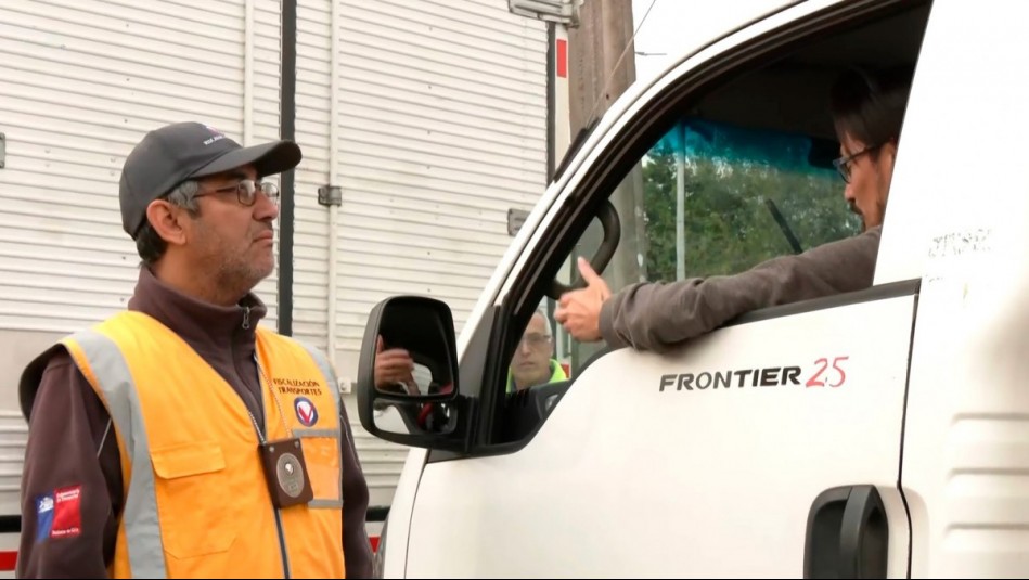 Sorprenden a conductor de camión manejando sin licencia y sin permiso de circulación en Renca