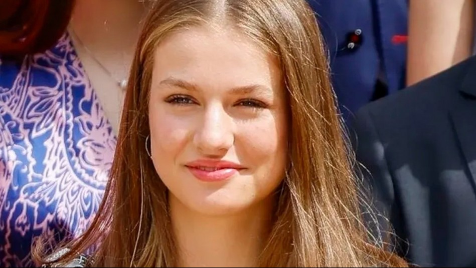 Polémica por fotos filtradas de la princesa Leonor de España en bikini en una playa de Uruguay