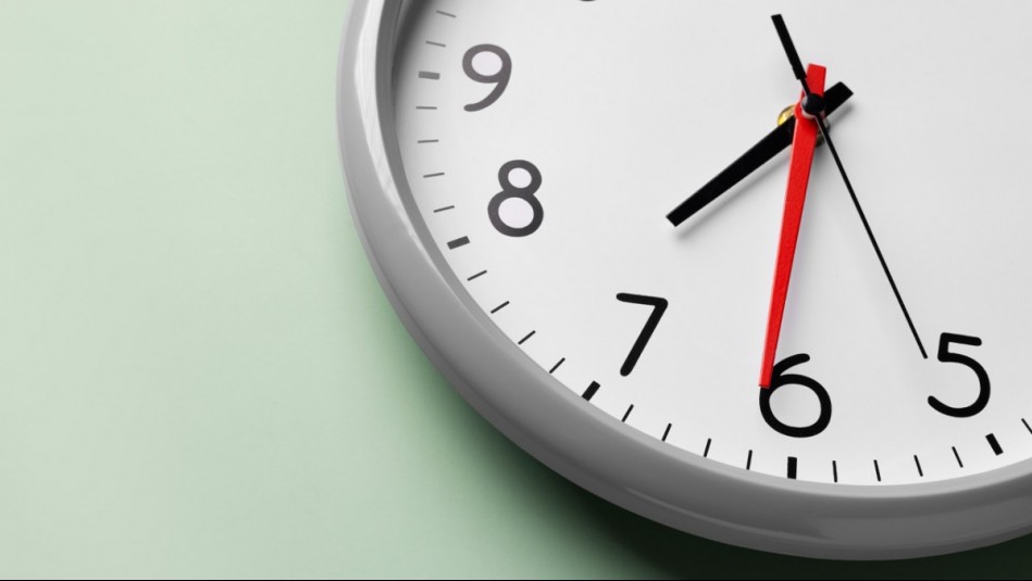 Cambio de hora: Revisa aquí cuál es la hora oficial en Chile