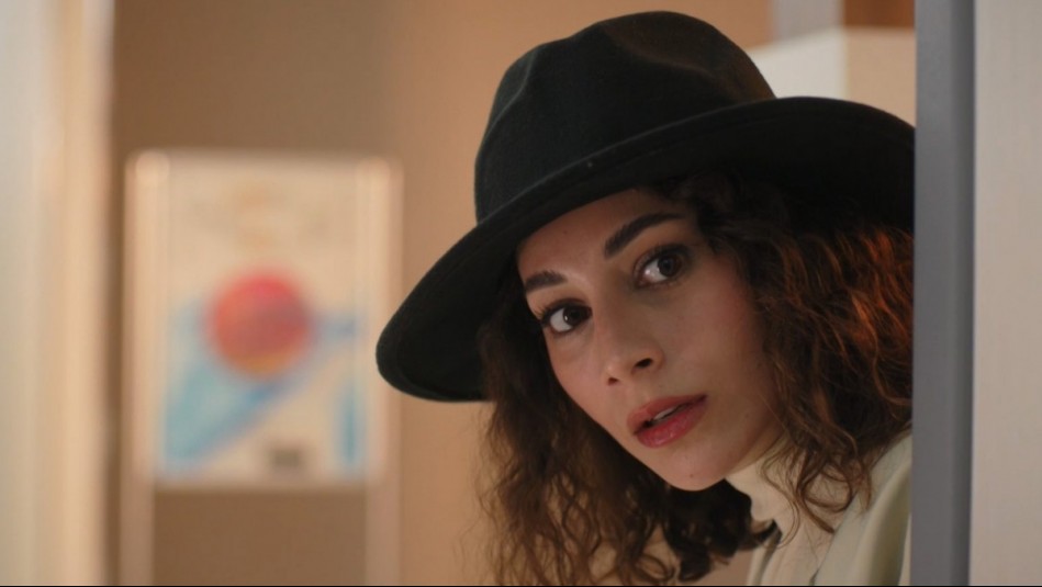 Vida de Mentiras - Capítulo 122 - Parte 1: Una intrusa en el hospital