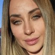 Ingrid Aceitón comparte en redes sociales el estado actual de su hija Ada, luego de acudir al hospital por una emergencia y denunciar una supuesta negligencia de los médicos.