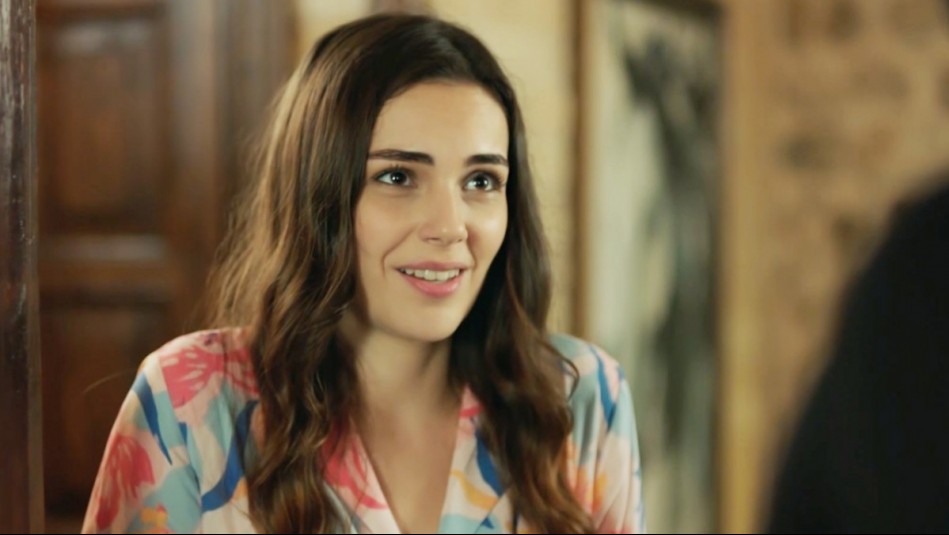 Avance extendido de Corazón Herido: Ayse le hará una inesperada confesión a Ferit sobre su vida personal