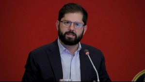 "Es desgarrador": Presidente Boric lamenta muerte de dos hinchas de Colo Colo en el Estadio Monumental