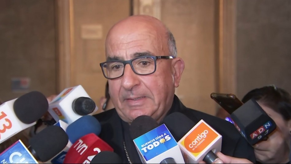 'Lo estamos llorando': La emoción del cardenal Fernando Chomalí ante la muerte del papa Francisco