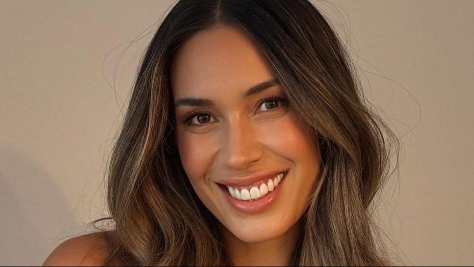 Vanesa Borghi enseña cómo llevar la blusa con mangas globo en un look casual y elegante para el otoño