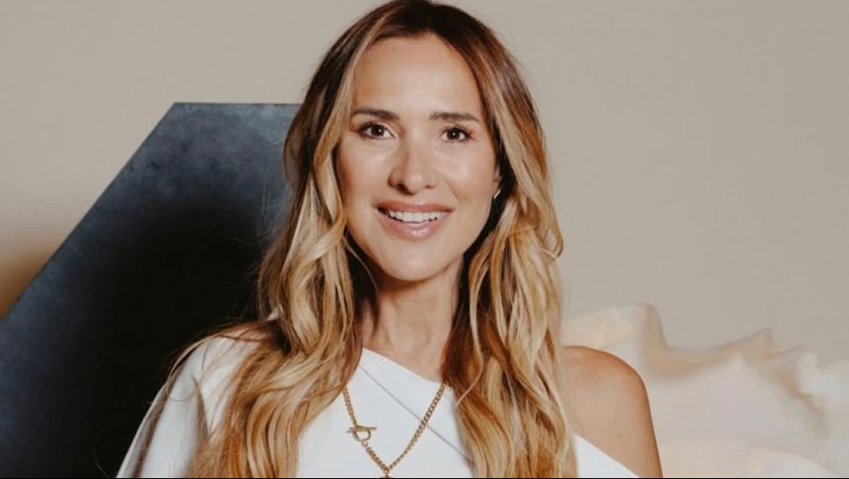 Audaz, elegante y veraniego: Angélica Castro recuerda el vestido azul metalizado que desfiló en Fashion Week