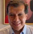 El doctor Héctor Valdés, uno de los cirujanos más importantes del país, reflexionó sobre su decisión de volver a estudiar a sus 66 años de edad y su etapa como alumno universitario.