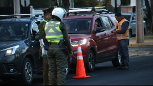Calendario de restricción vehicular 2025: Revisa qué autos y qué días no pueden circular en Santiago