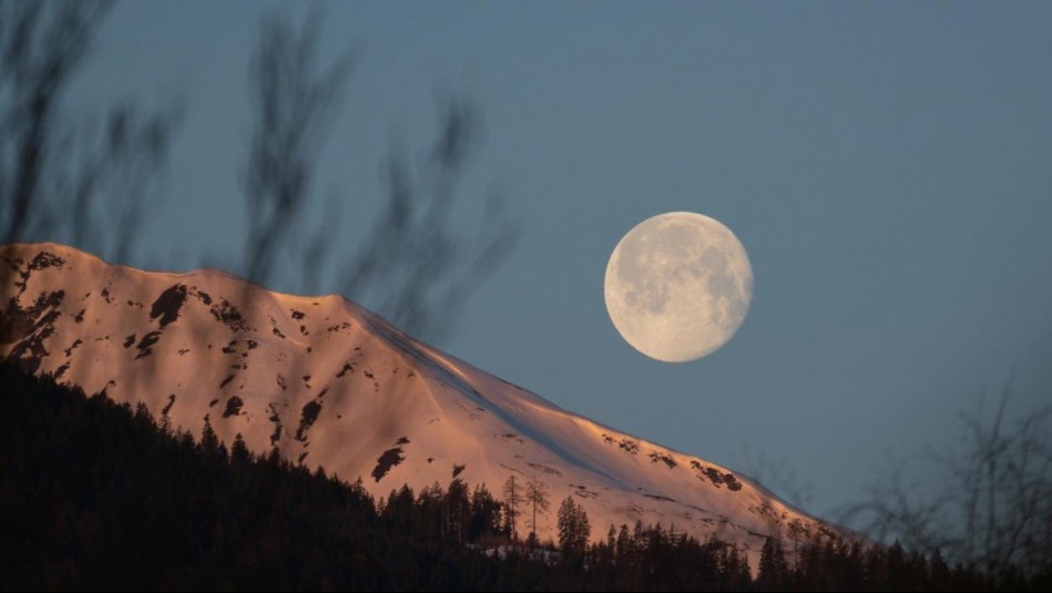 horoscopo-lunar:-viernes-2-de-mayo-de-2025 Horóscopo lunar: Viernes 2 de mayo de 2025