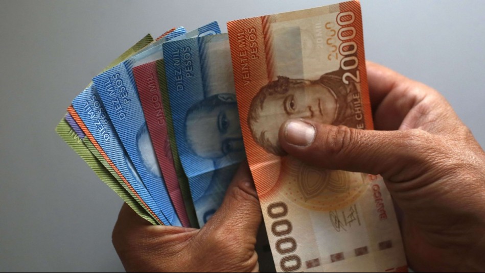 Comienza pago del Bono Invierno 2025: Revisa si recibes el beneficio que entrega más de $80 mil