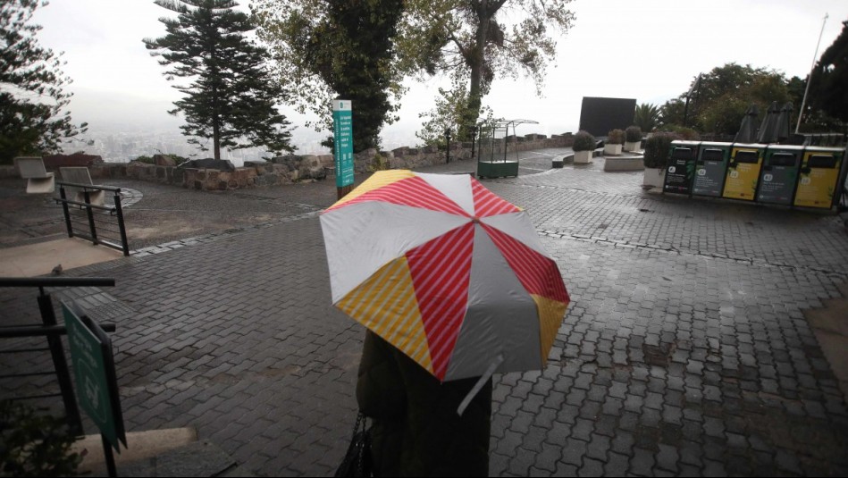 Vuelven las precipitaciones a Santiago: ¿Cuándo comenzará a llover en la capital?
