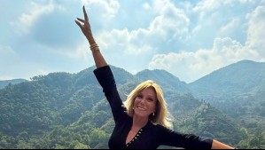 La chaqueta cropped más rebelde de Raquel Argandoña se llena de elegancia en un total look negro