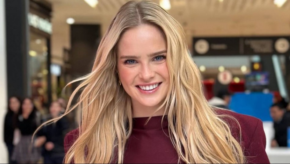 Inna Moll saca su lado más coqueto con un vestido cut-out en suave verde pistacho