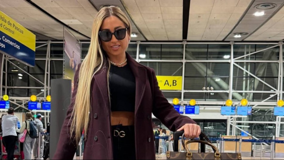 El maximalismo en un pedicure de lujo: Nicole Moreno elige el blanco con pedrería para sus uñas