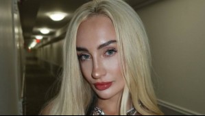 Fran Maira luce con especial coquetería el estilo "pijama glam": Tacones de plumas y joyas con brillantes