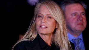 Además hizo un especial anuncio: Este fue el look de Cecilia Bolocco en el festejo de su cumpleaños 60