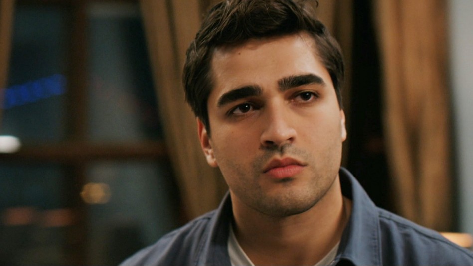 Seyrán y Ferit - Temporada 3 | Capítulo 40 (Parte 3): Ferit firma la hipoteca de la mansión a cambio de dinero