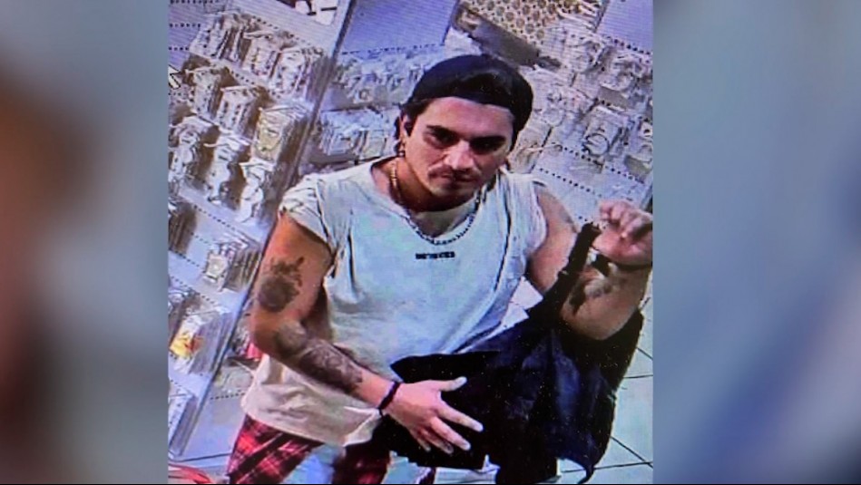 Ladrón se hace pasar por tatuador para robar celulares a adolescentes: 'Dice que está haciendo promociones'