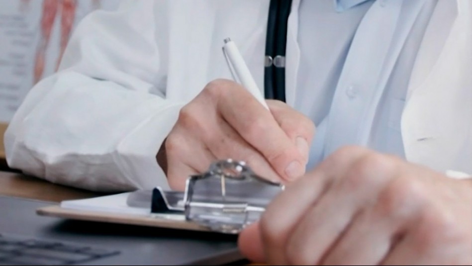 'Es ridículo': Denuncian minuta de sindicato municipal de Ñuñoa para justificar viajes con licencias médicas