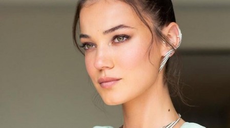 La estrella de Yargi publica la foto más tierna de su esposo y su bebé: Así ha crecido el hijo de Pinar Deniz