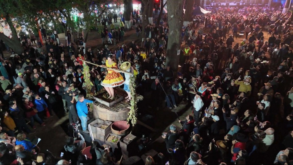 Por Nuestras Fiestas - Temporada 2 - Capítulo 2: La fiesta de la vendimia de Quillón