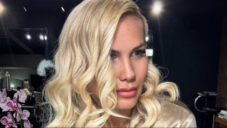 Estampado en lunares: María Alberó lleva un maxivestido con la tendencia elegante del verano europeo