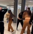 Revisa el video donde se muestra la violenta pelea protagonizado por dos mujeres al interior del centro comercial Mall Plaza Vespucio en La Florida.