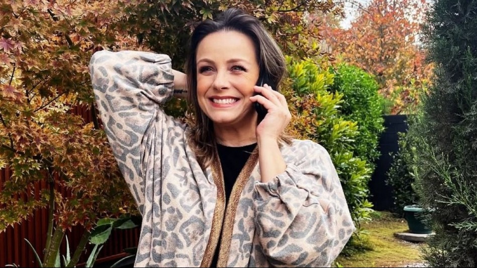 El jersey de hombros descubiertos de Claudia Conserva es la prenda de invierno con más sexapeel